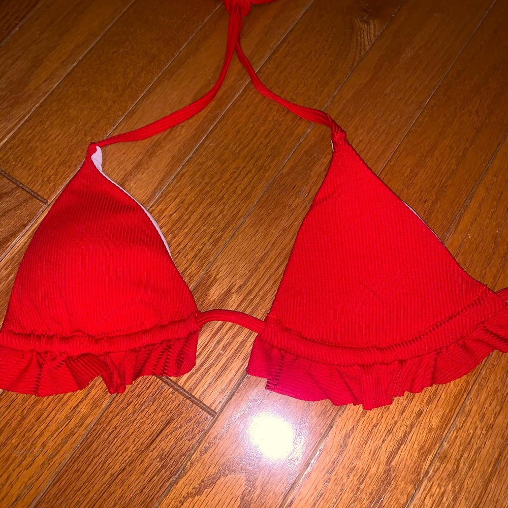 Red bikini top - Picture 1 of 3